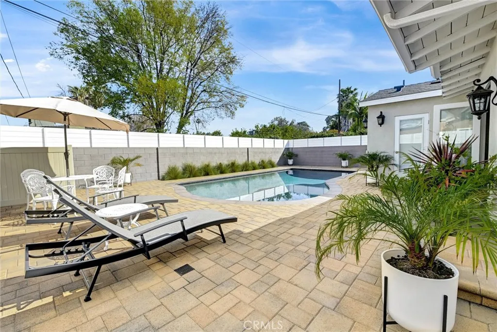 5450 Nagle Avenue, Sherman Oaks, California 91401 home-pic-35