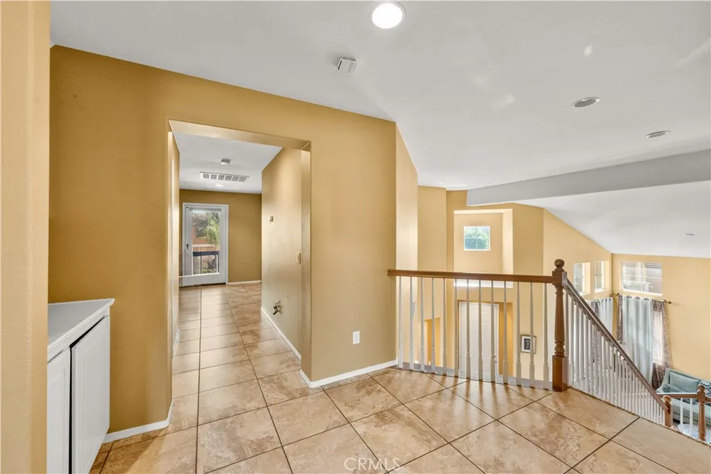 1721 Caseros, San Jacinto, California 92582 home-pic-11