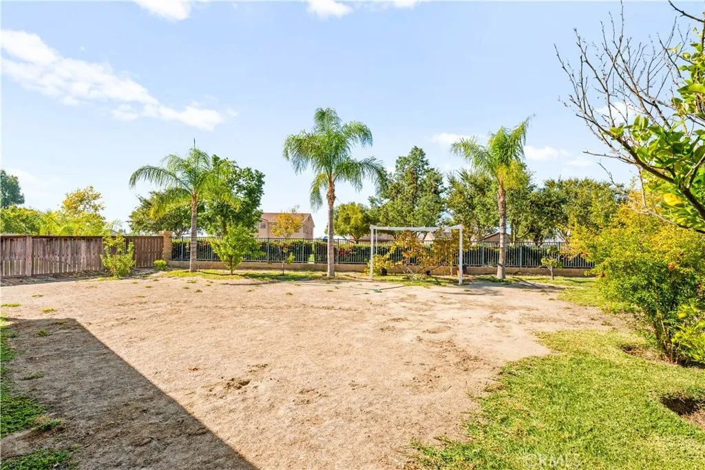 1721 Caseros, San Jacinto, California 92582 home-pic-20