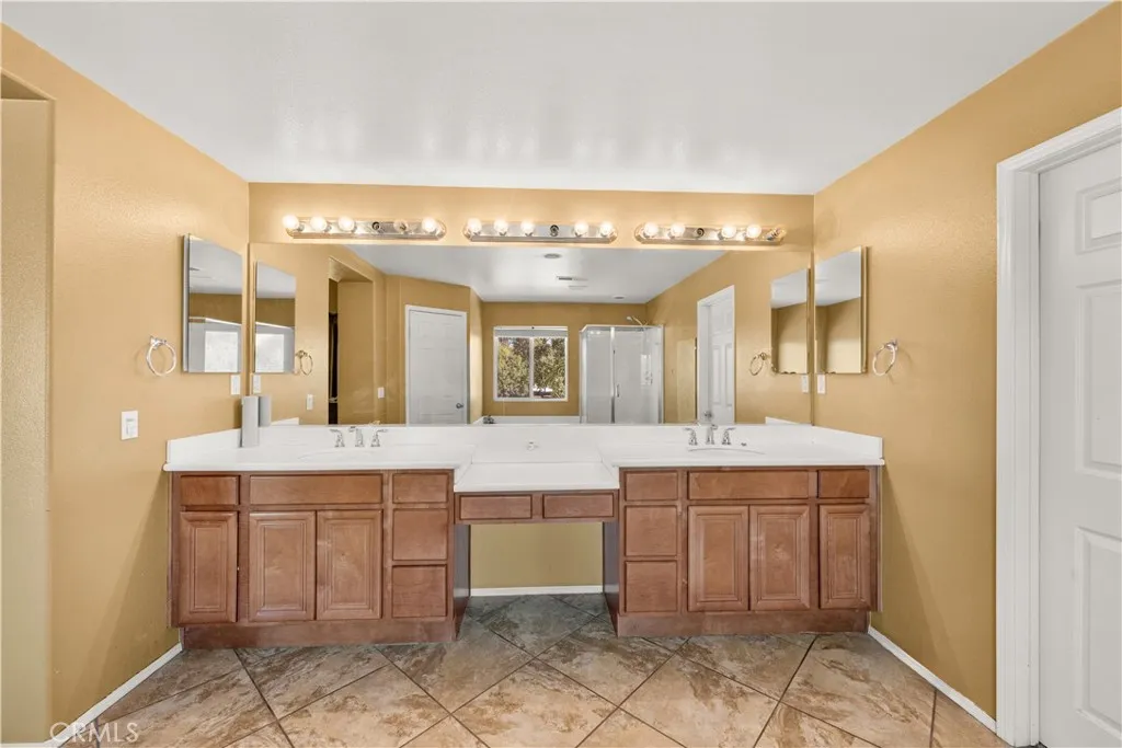 1721 Caseros, San Jacinto, California 92582 home-pic-62