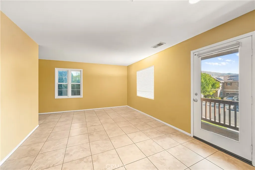 1721 Caseros, San Jacinto, California 92582 home-pic-37