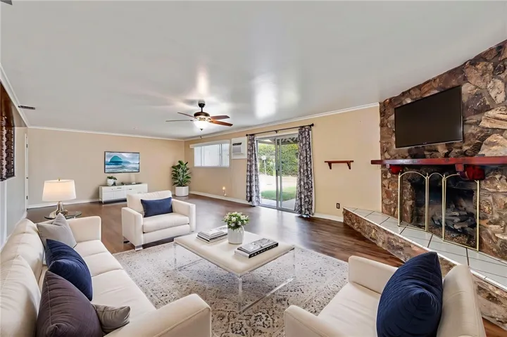 Fantastic Family Room w/ fireplace