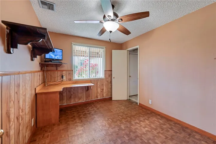Bedroom w/ direct access to garage