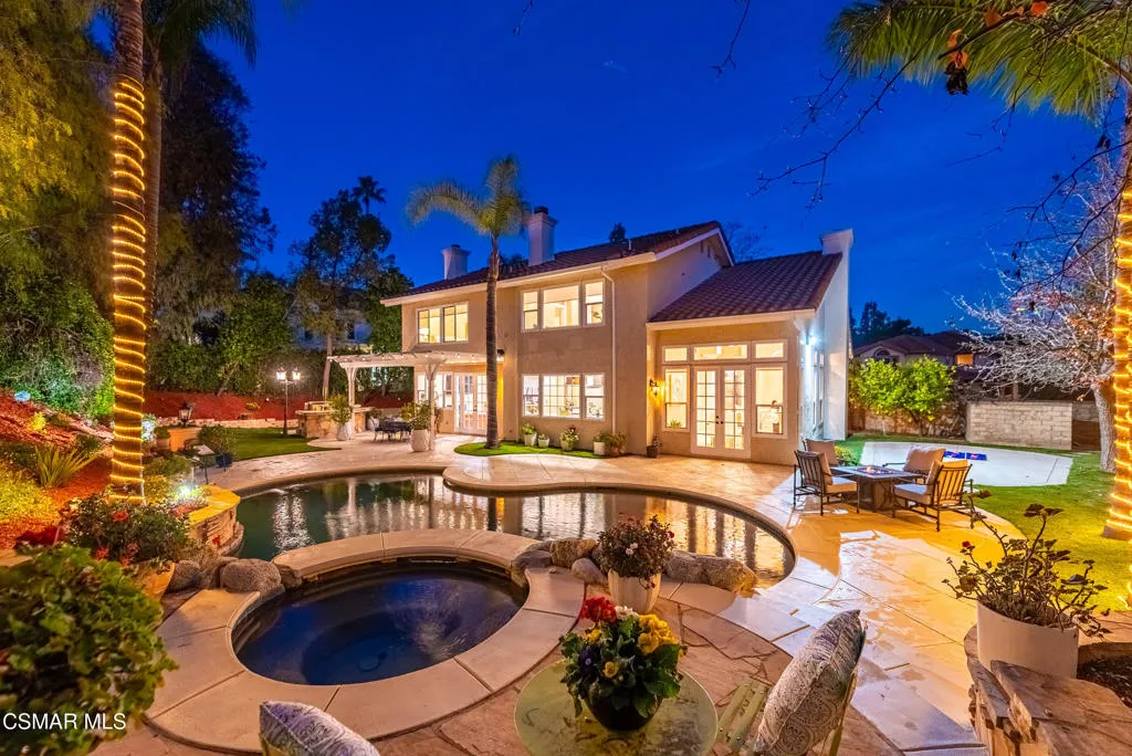 2605 Grandoaks Drive, Westlake Village, California 91361 home-pic-2