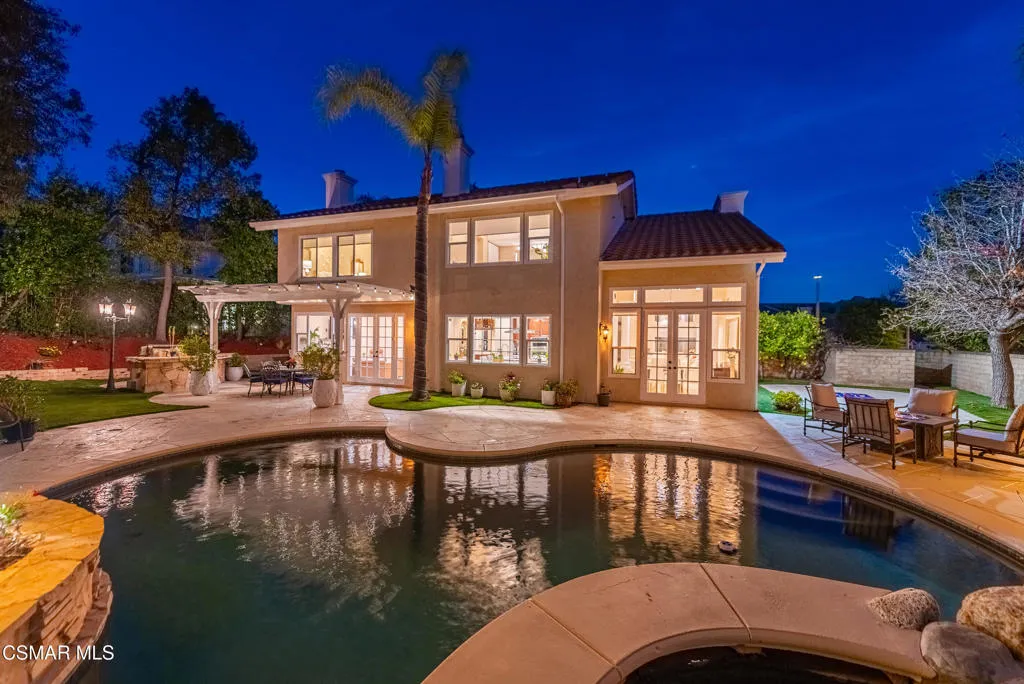 2605 Grandoaks Drive, Westlake Village, California 91361 home-pic-60