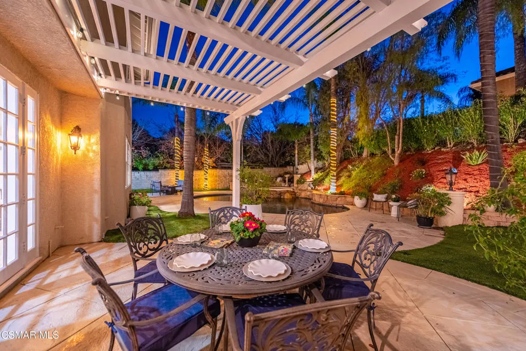 2605 Grandoaks Drive, Westlake Village, California 91361 home-pic-59