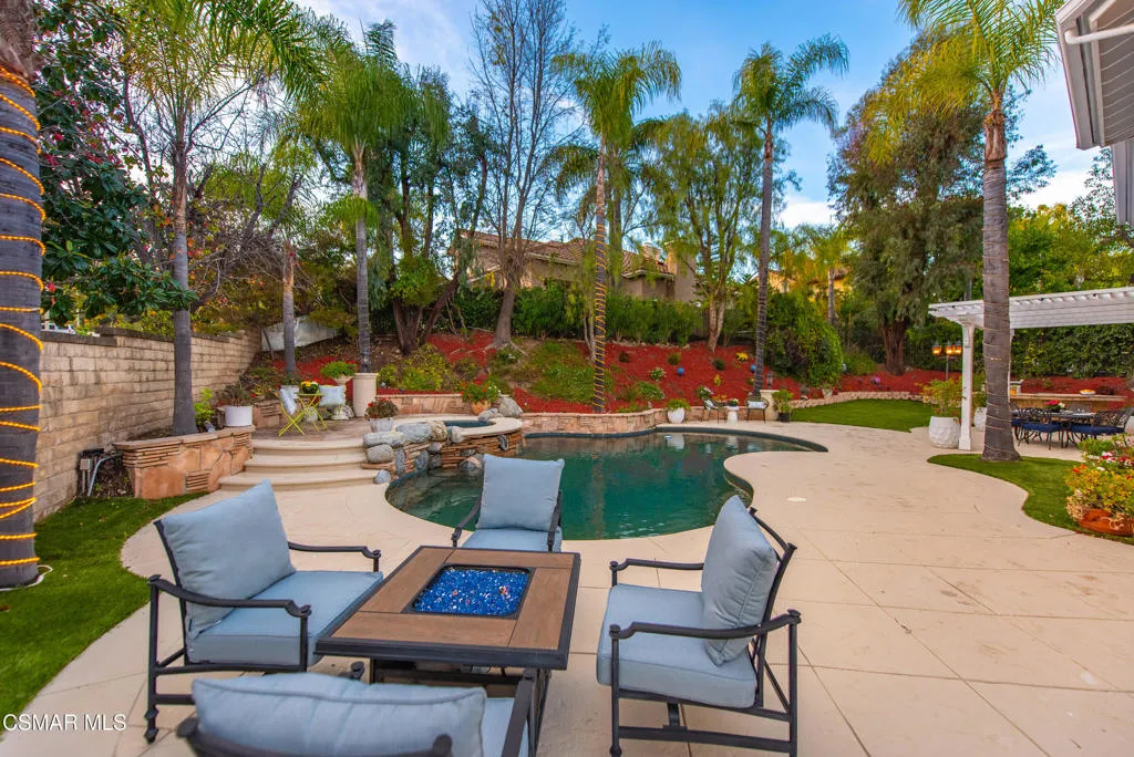 2605 Grandoaks Drive, Westlake Village, California 91361 home-pic-56