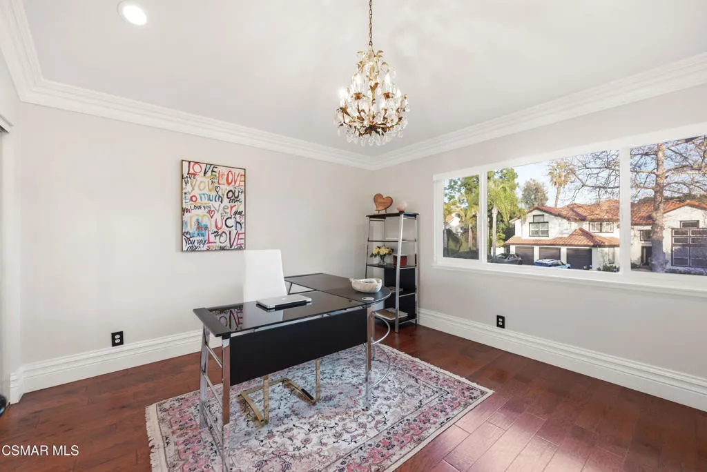 2605 Grandoaks Drive, Westlake Village, California 91361 home-pic-49