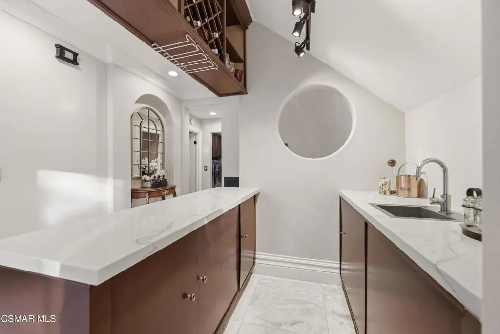 2605 Grandoaks Drive, Westlake Village, California 91361 home-pic-28