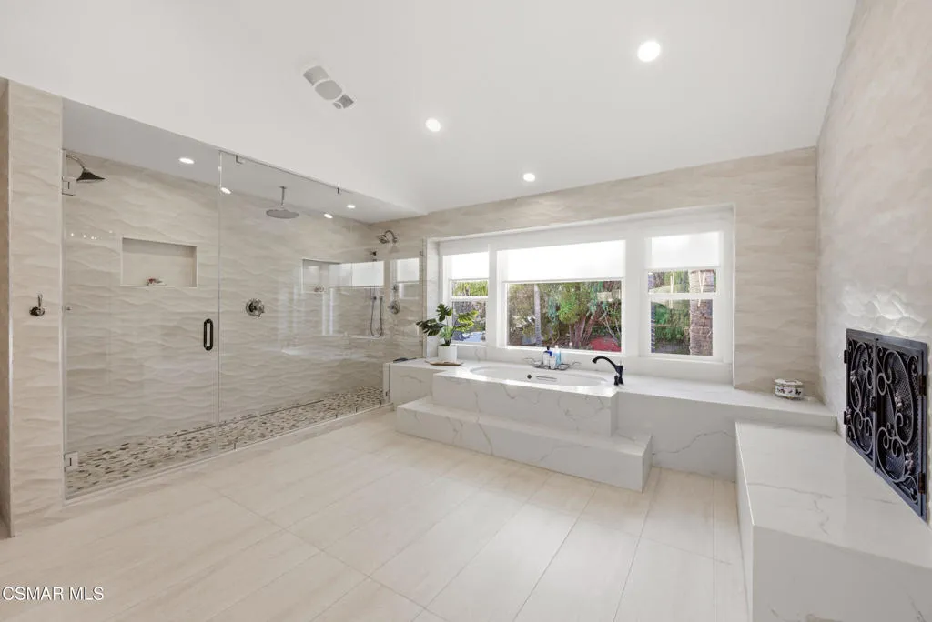 2605 Grandoaks Drive, Westlake Village, California 91361 home-pic-43