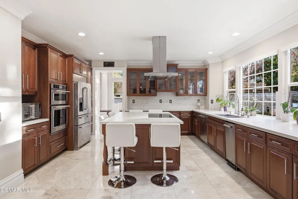 2605 Grandoaks Drive, Westlake Village, California 91361 home-pic-19