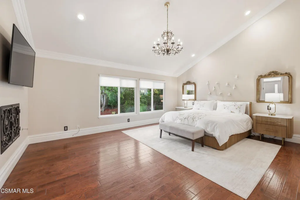 2605 Grandoaks Drive, Westlake Village, California 91361 home-pic-40