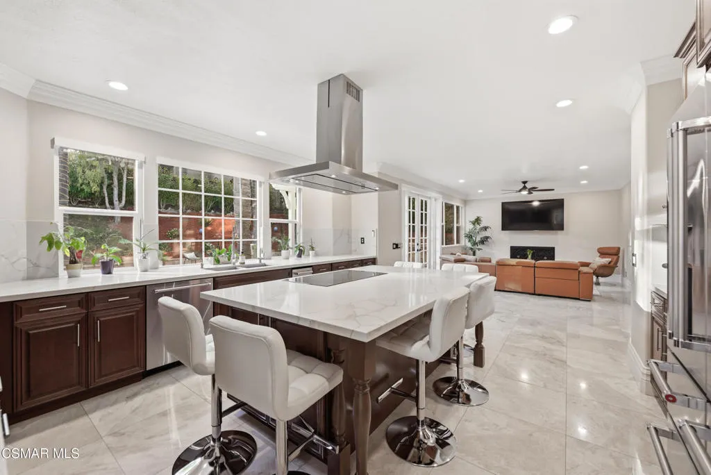 2605 Grandoaks Drive, Westlake Village, California 91361 home-pic-17