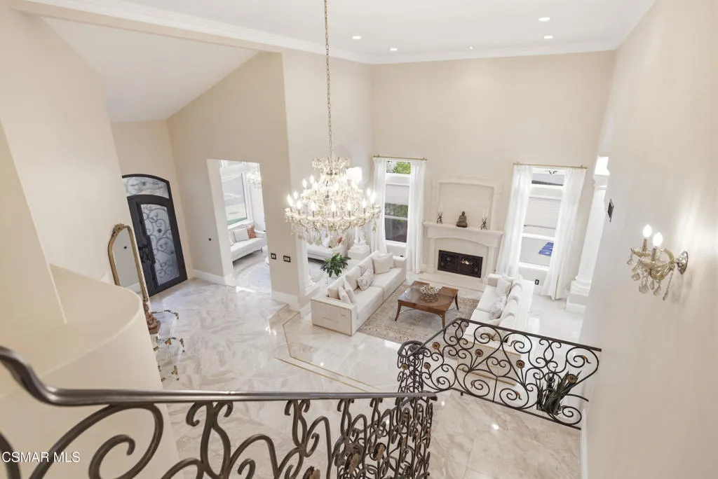 2605 Grandoaks Drive, Westlake Village, California 91361 home-pic-37