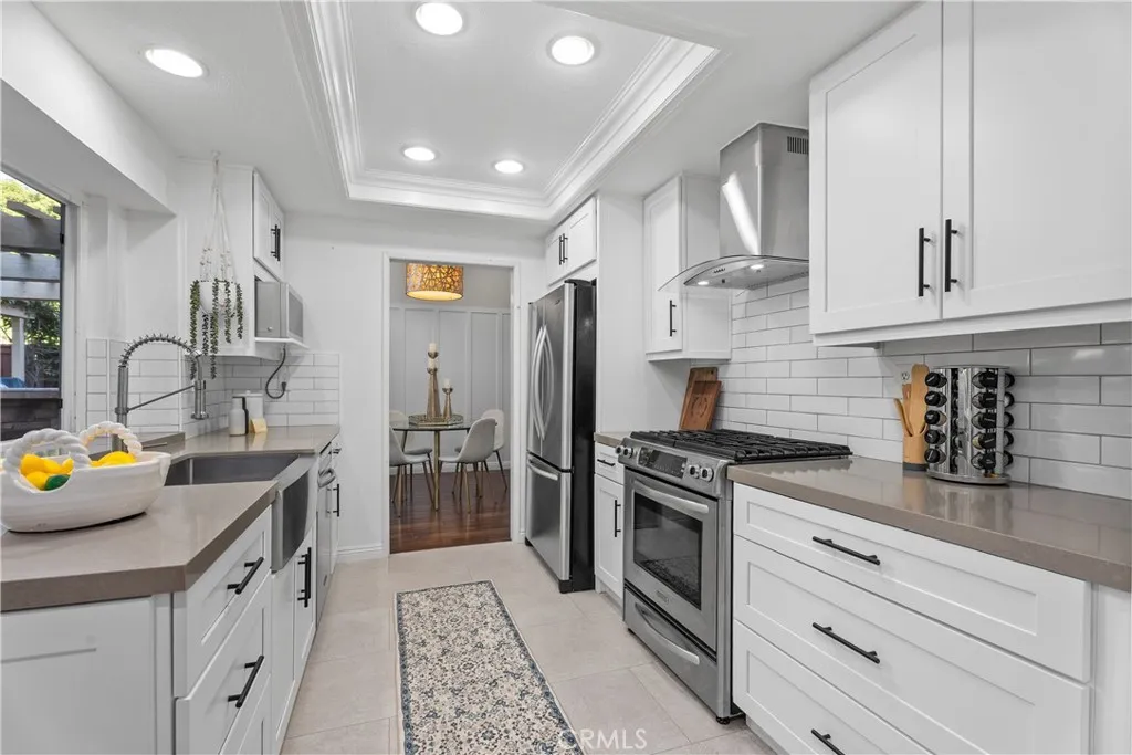 9 Calle Larspur, Rancho Santa Margarita, California 92688 home-pic-19