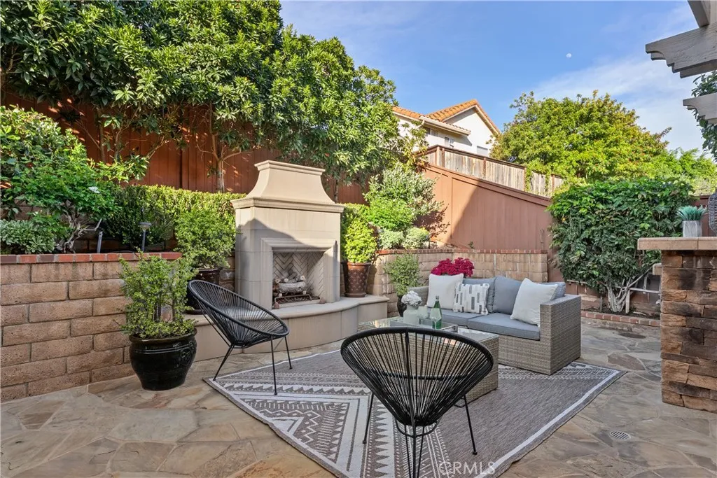 9 Calle Larspur, Rancho Santa Margarita, California 92688 home-pic-37