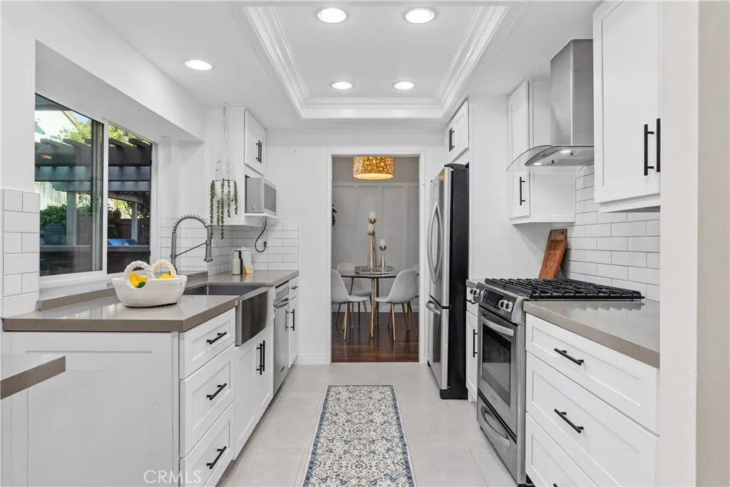 9 Calle Larspur, Rancho Santa Margarita, California 92688 home-pic-17