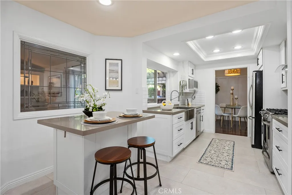 9 Calle Larspur, Rancho Santa Margarita, California 92688 home-pic-16