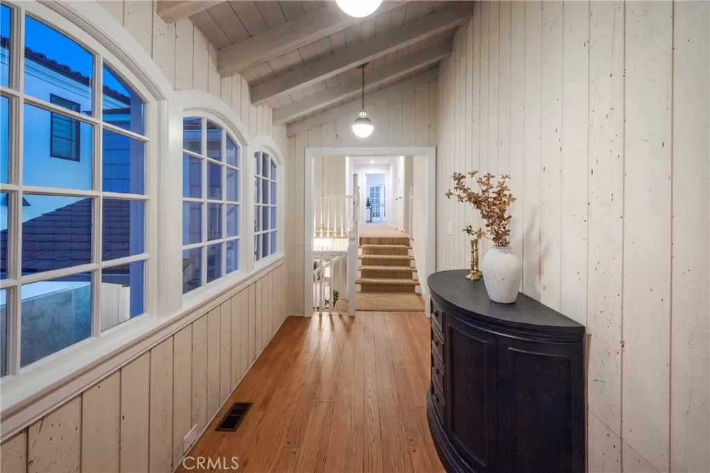 1516 E Ocean Front, Newport Beach, California 92661 home-pic-18
