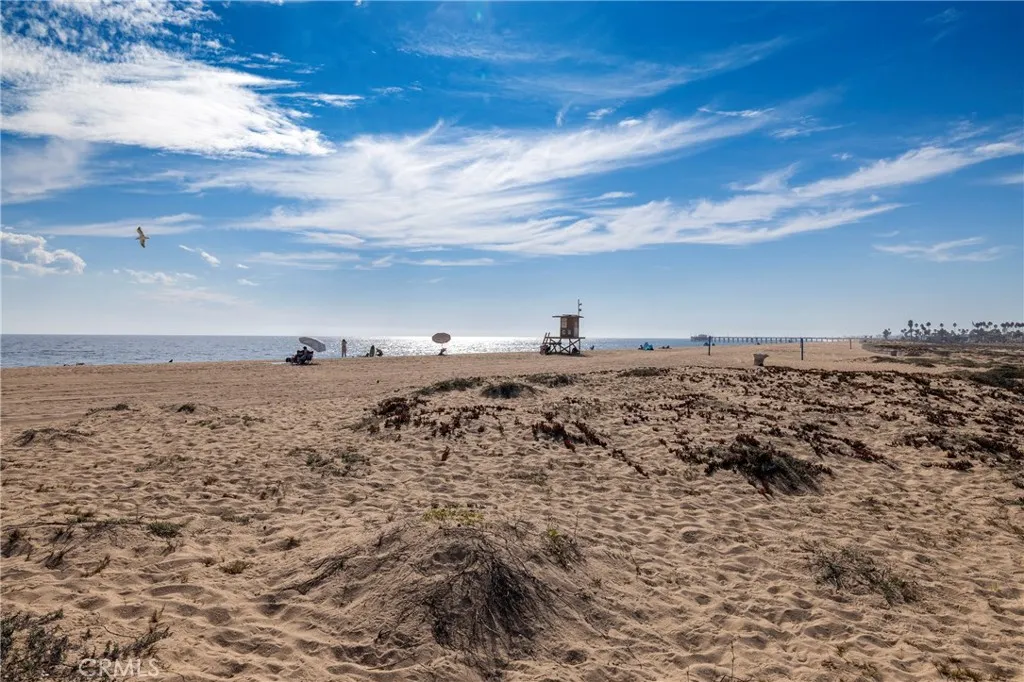 1516 E Ocean Front, Newport Beach, California 92661 home-pic-40