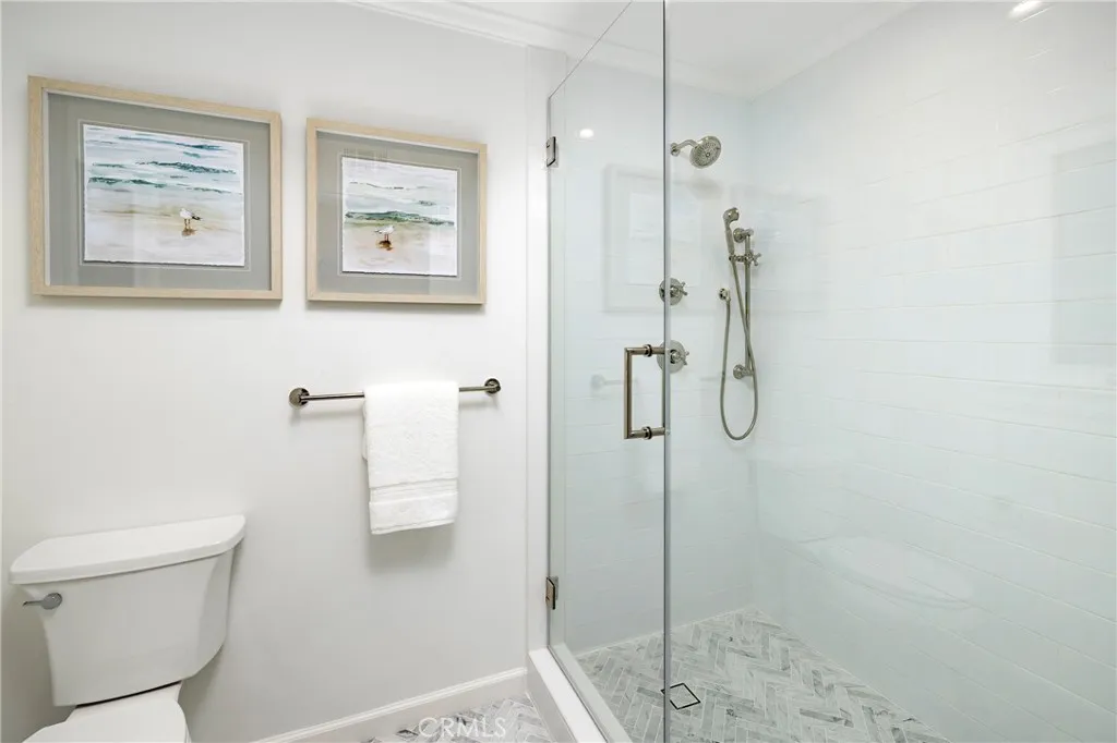 1516 E Ocean Front, Newport Beach, California 92661 home-pic-25