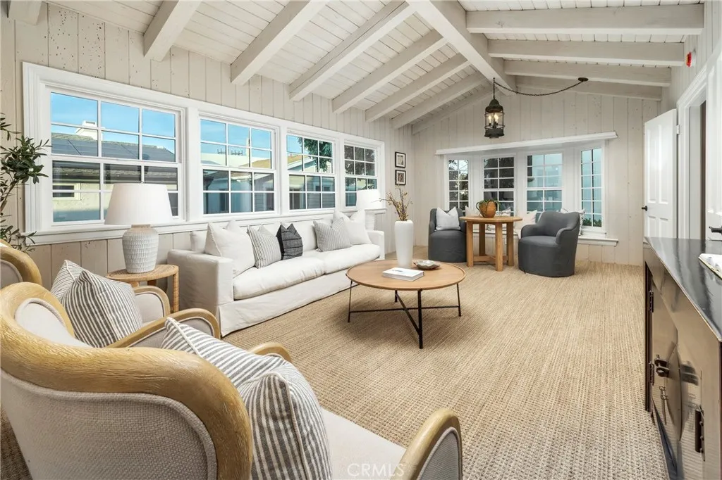 1516 E Ocean Front, Newport Beach, California 92661 home-pic-16