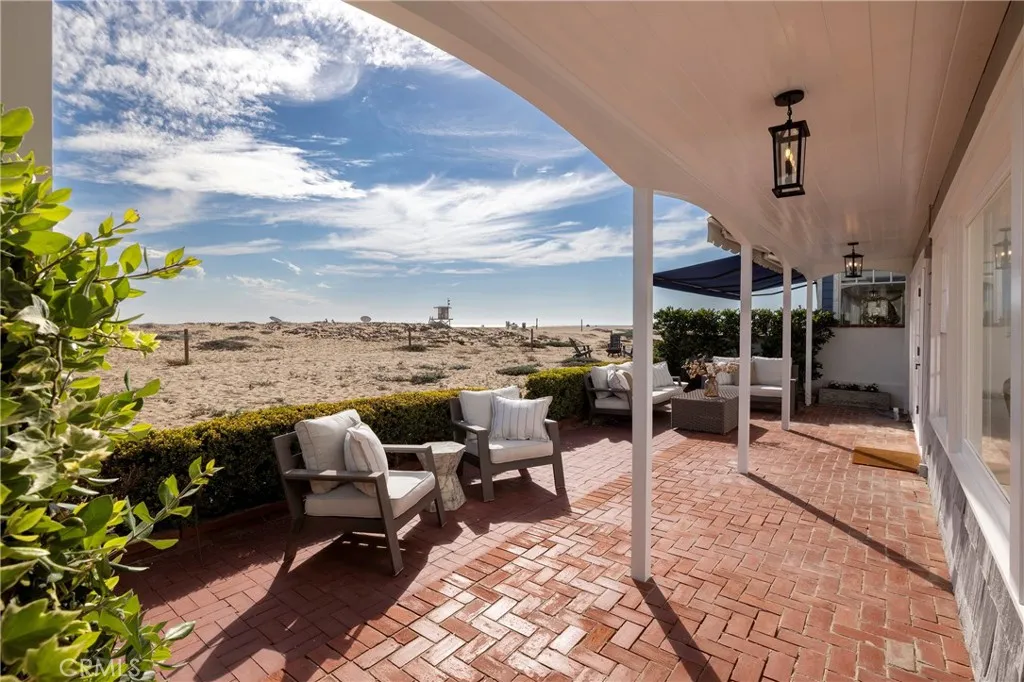 1516 E Ocean Front, Newport Beach, California 92661 home-pic-36