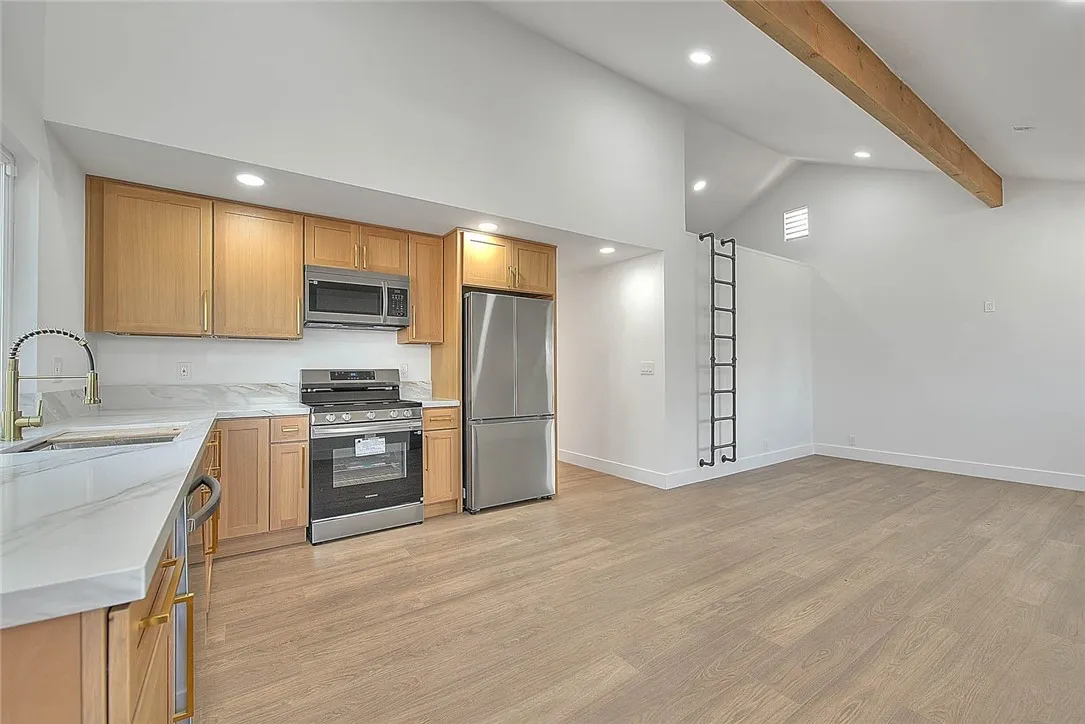 4472 Forest St., Riverside, California 92507 home-pic-3