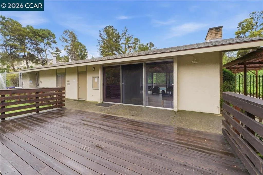 1824 1824 Tesoro Ct, Pinole, California 94564 home-pic-27