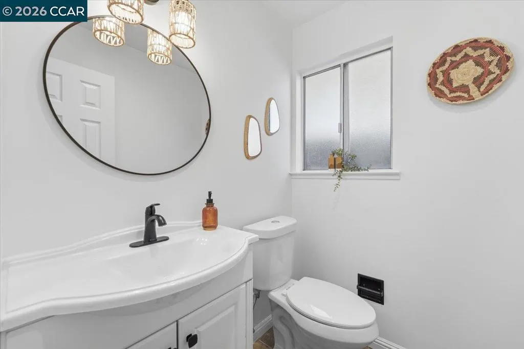 1824 1824 Tesoro Ct, Pinole, California 94564 home-pic-16