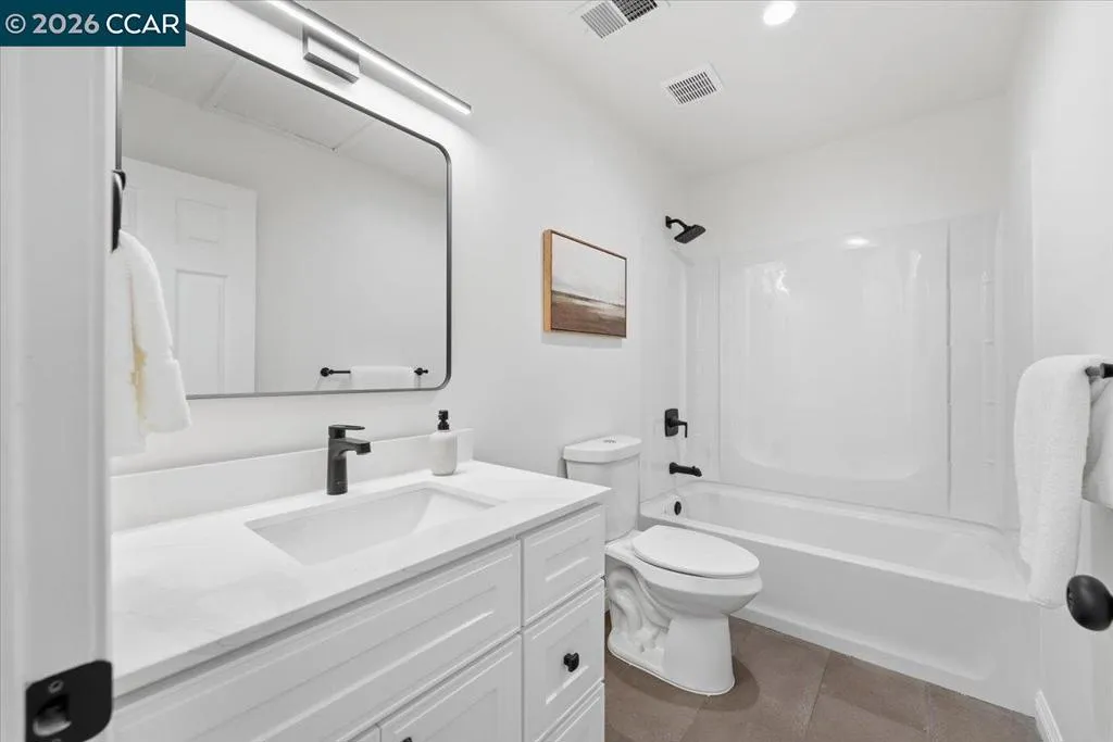 1824 1824 Tesoro Ct, Pinole, California 94564 home-pic-17