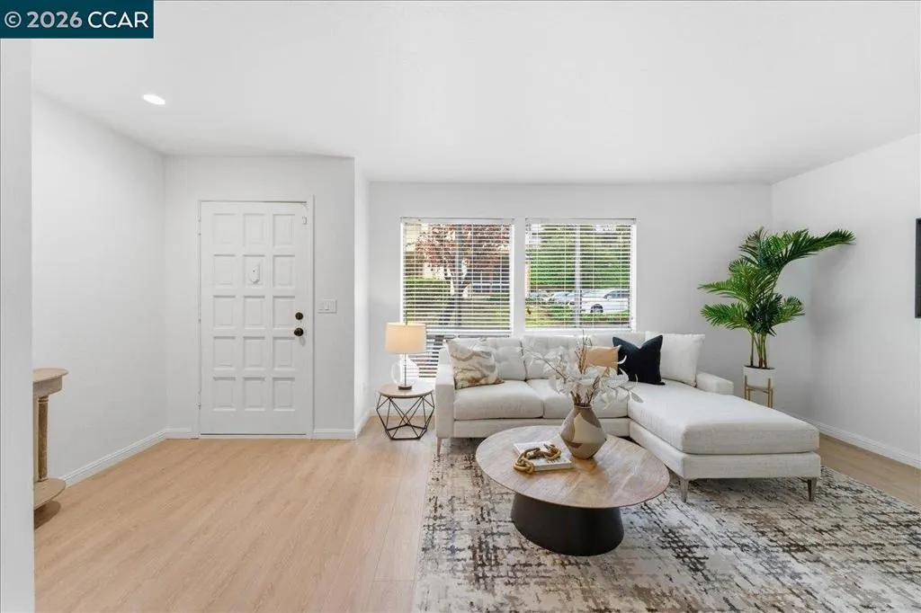 1824 1824 Tesoro Ct, Pinole, California 94564 home-pic-6