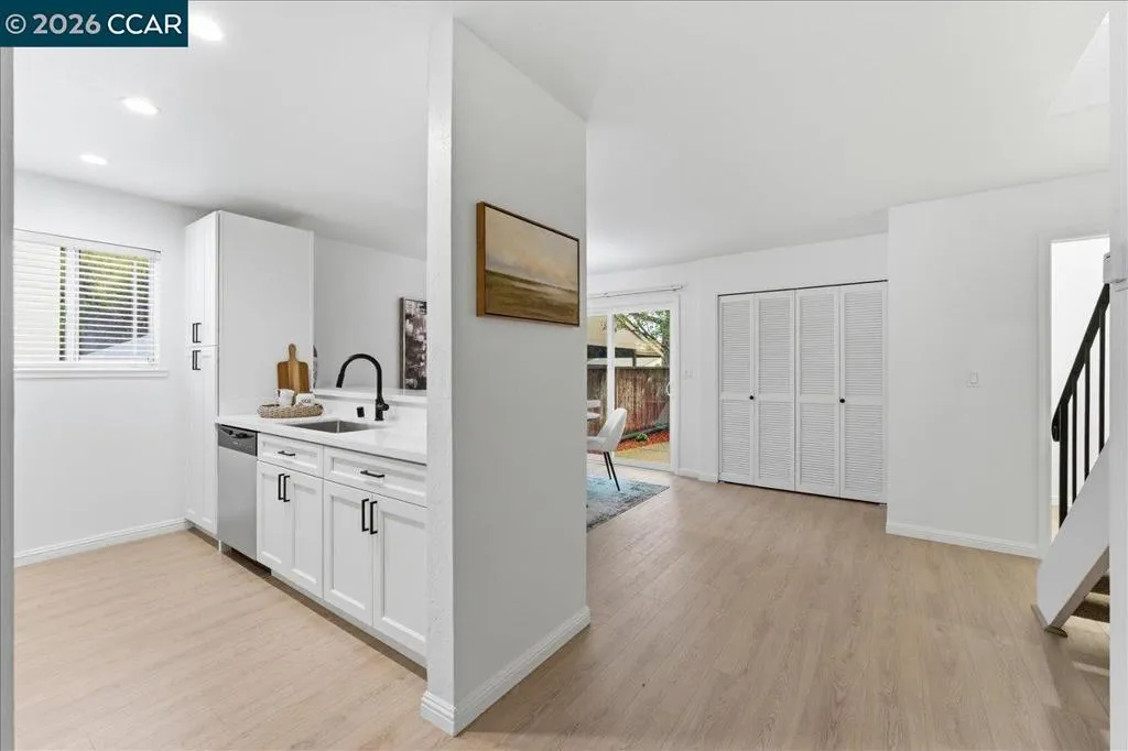 1824 1824 Tesoro Ct, Pinole, California 94564 home-pic-9