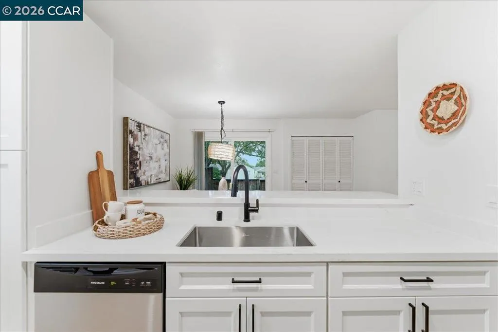 1824 1824 Tesoro Ct, Pinole, California 94564 home-pic-15