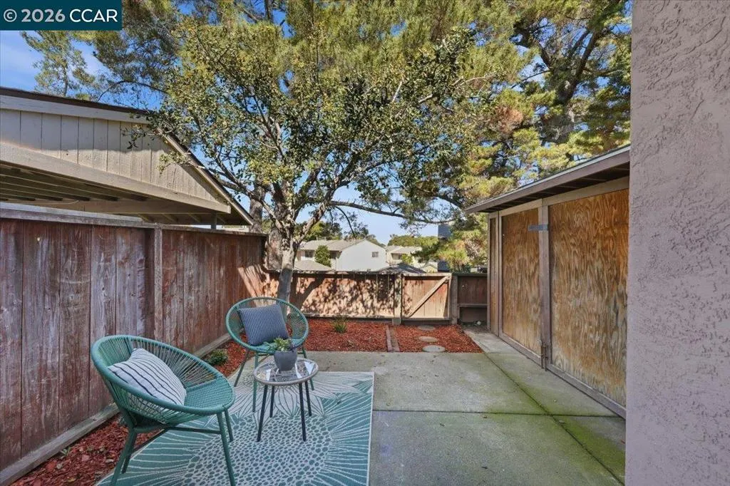 1824 1824 Tesoro Ct, Pinole, California 94564 home-pic-25