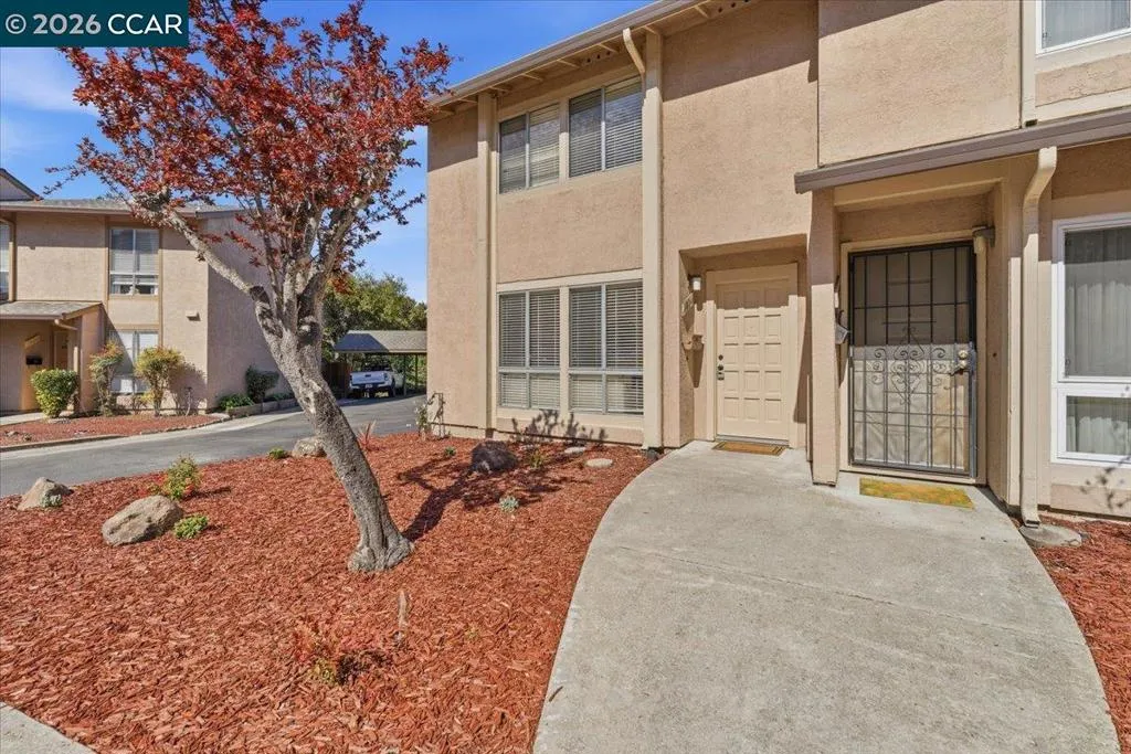 1824 1824 Tesoro Ct, Pinole, California 94564 home-pic-26