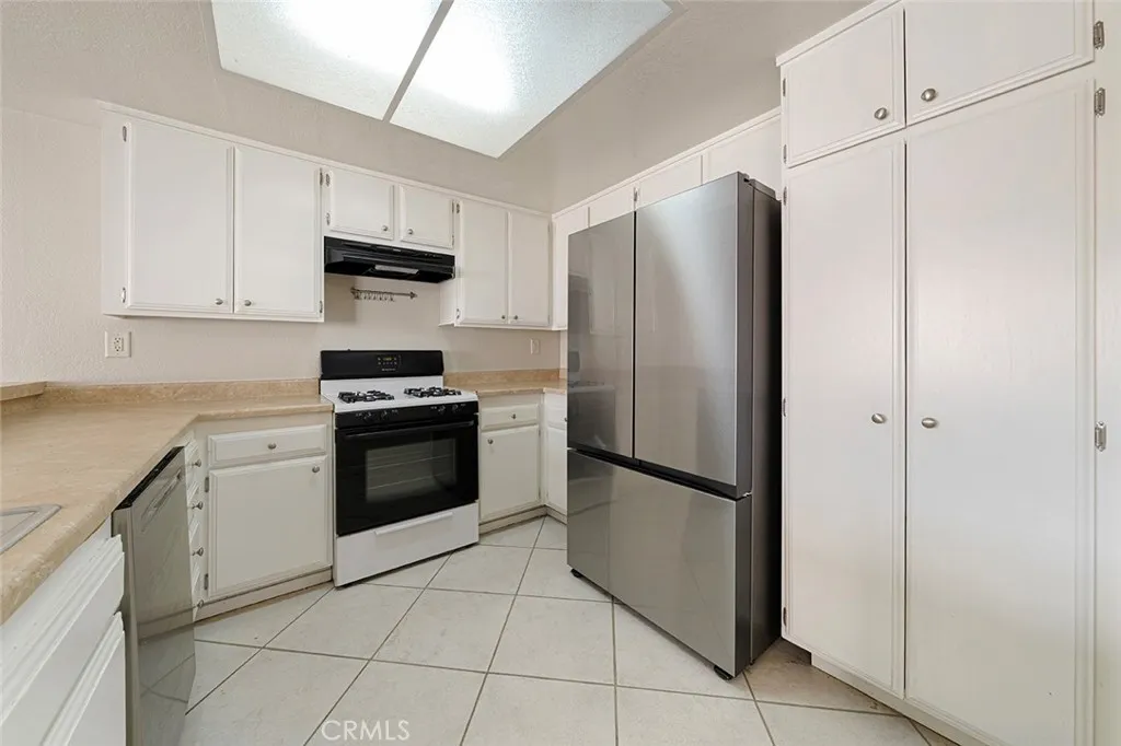 1991 Central Avenue 2, Highland, California 92346 home-pic-12