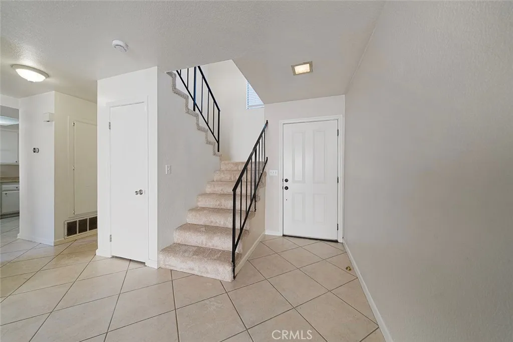 1991 Central Avenue 2, Highland, California 92346 home-pic-4