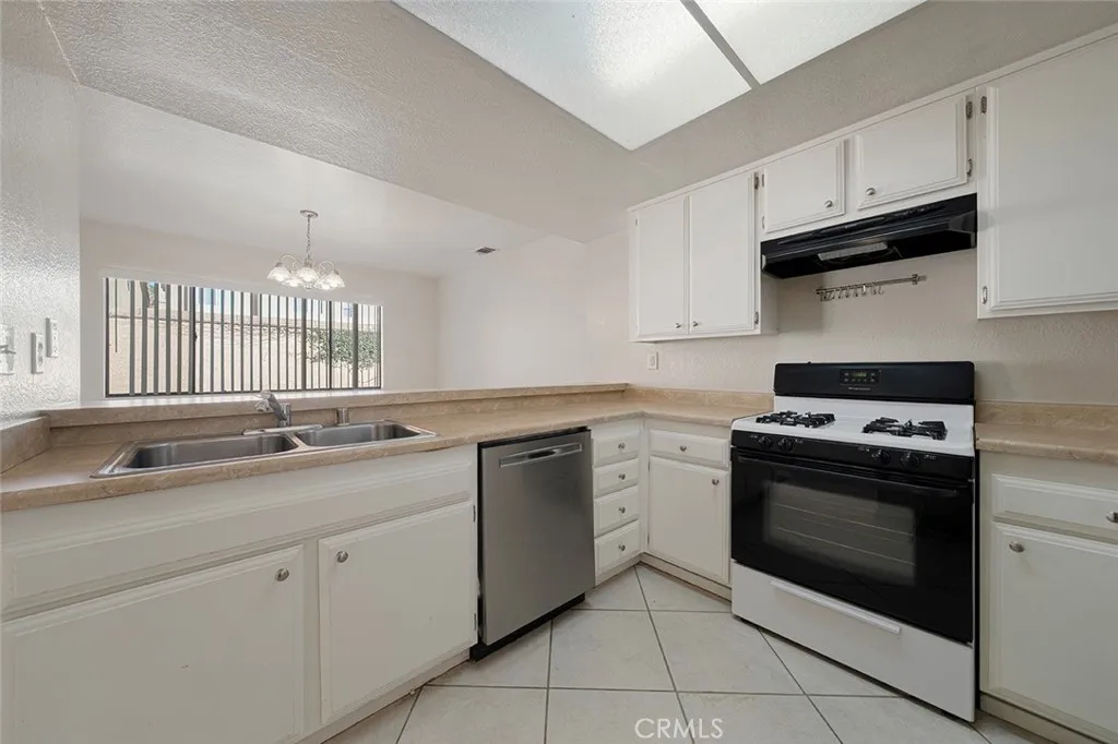 1991 Central Avenue 2, Highland, California 92346 home-pic-11