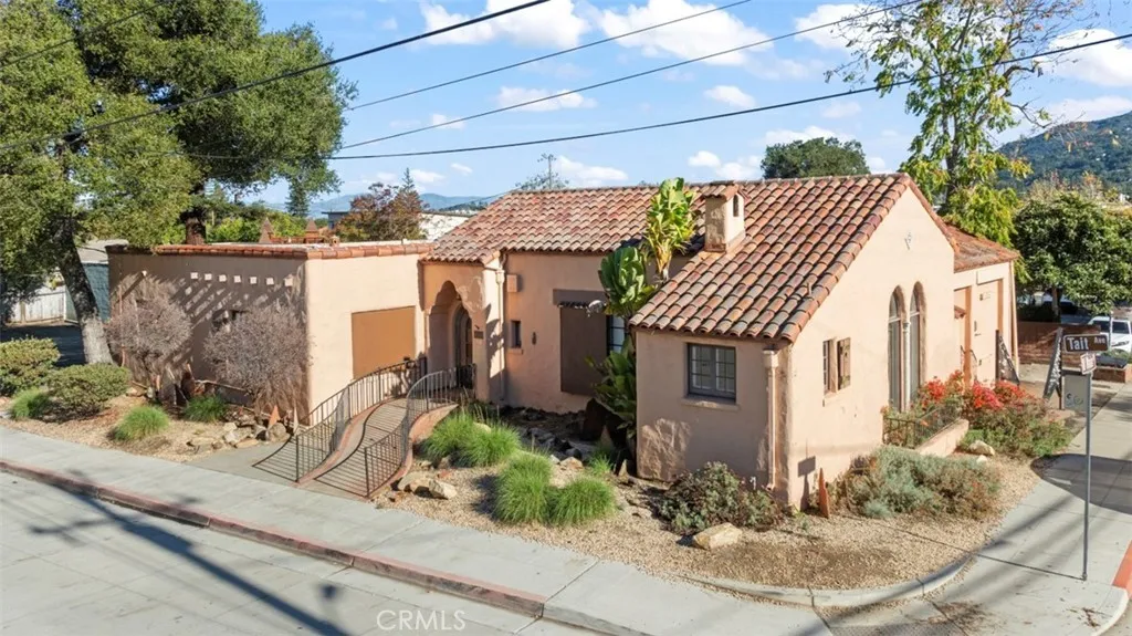 4 Tait Avenue, Los Gatos, California 95030 home-pic-1