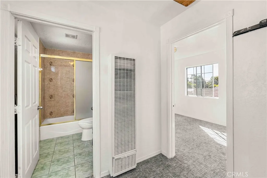 10868 Weigand, Los Angeles, California 90059 home-pic-14