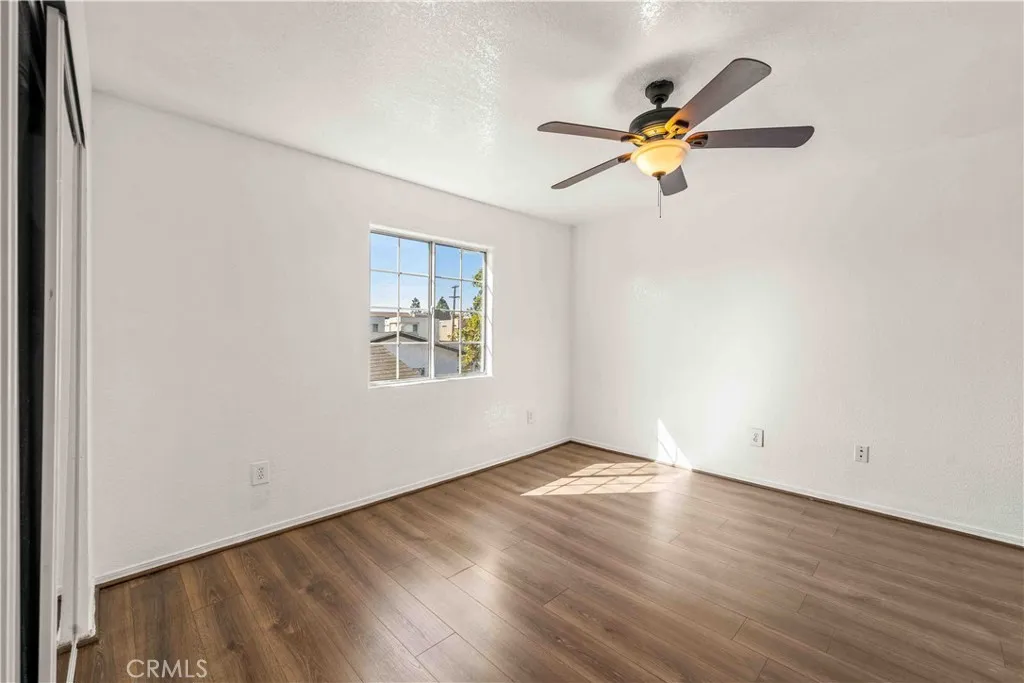 10868 Weigand, Los Angeles, California 90059 home-pic-20