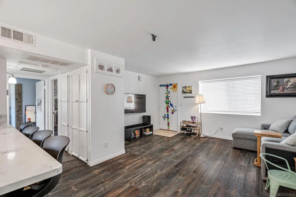 12403 Julian Ave 206, Lakeside, California 92040 home-pic-2