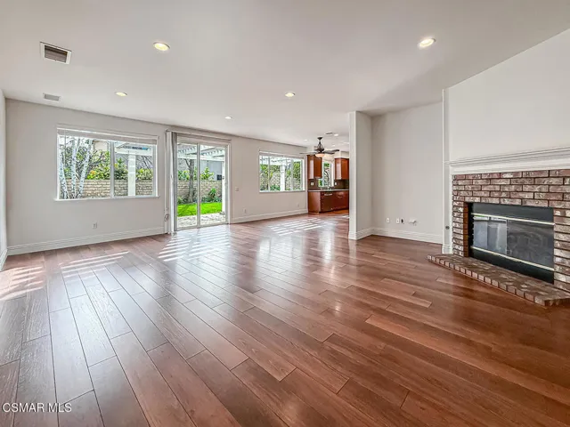 cFamily and Kitchen1