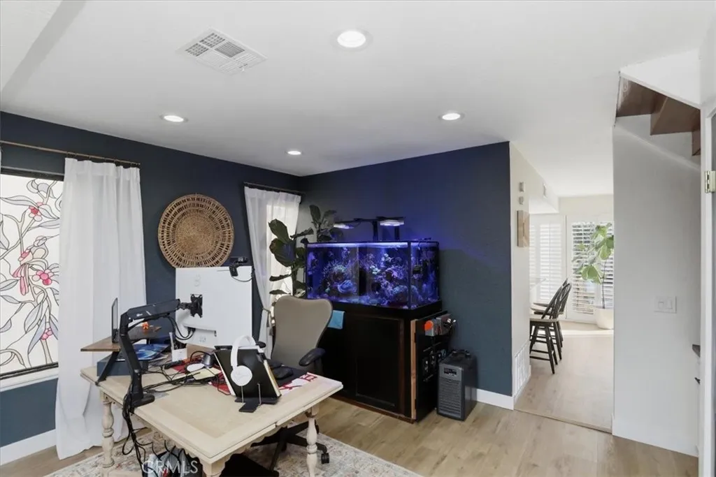 7061 Seville, Riverside, California 92504 home-pic-21