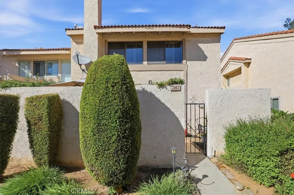 7061 Seville, Riverside, California 92504 home-pic-43