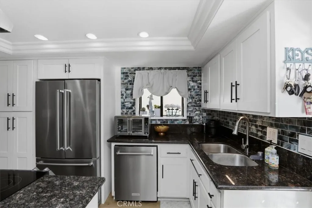 7061 Seville, Riverside, California 92504 home-pic-26