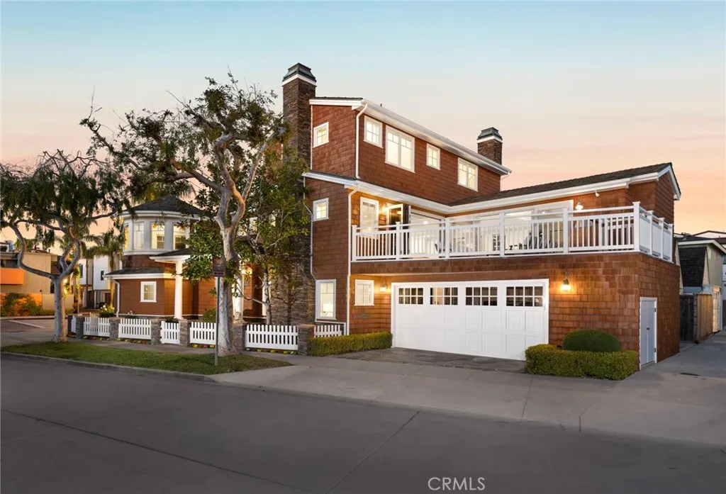 1701 E Balboa Boulevard, Newport Beach, California 92661 home-pic-1