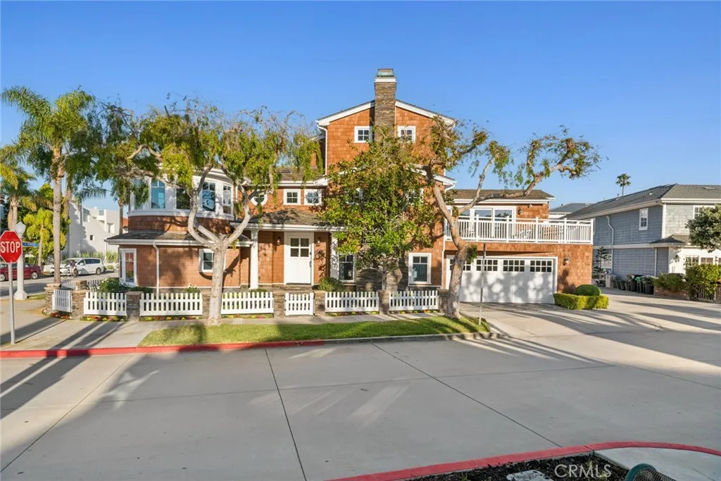 1701 E Balboa Boulevard, Newport Beach, California 92661 home-pic-37