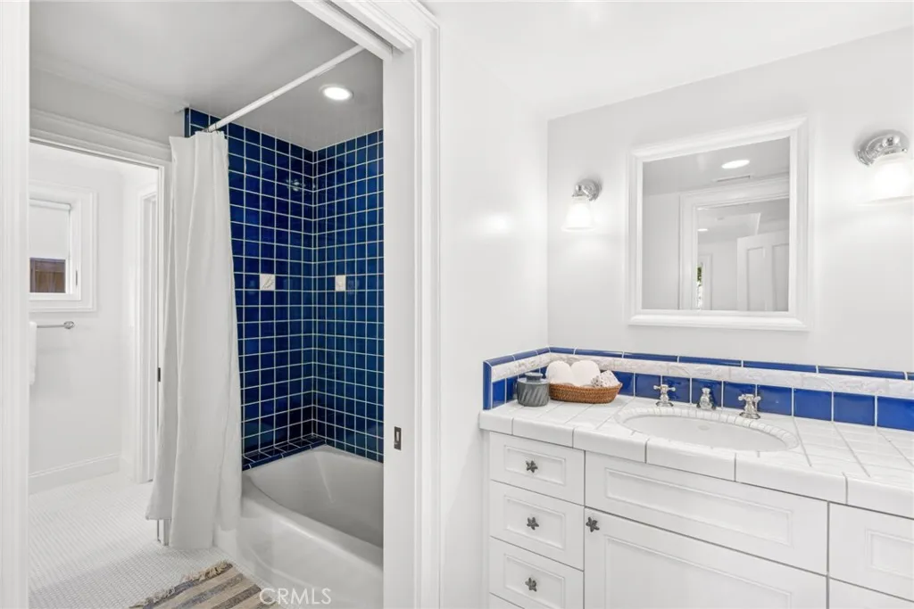 1701 E Balboa Boulevard, Newport Beach, California 92661 home-pic-28